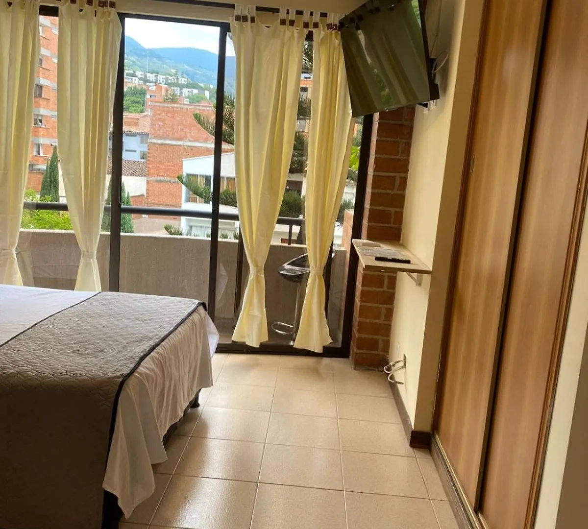 Edificio Tamaiti Laureles Medellin Hotel